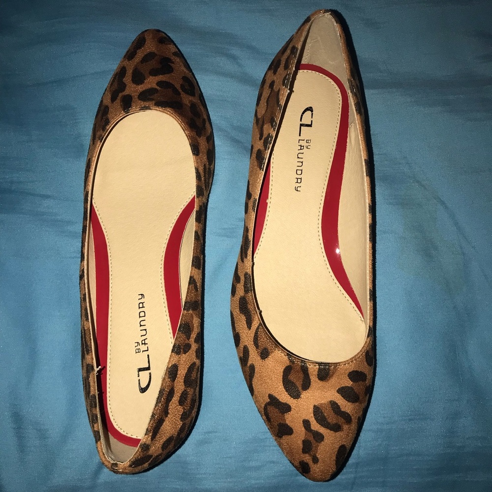 Chinese Laundry Cheetah Print Pointed Toe Pump